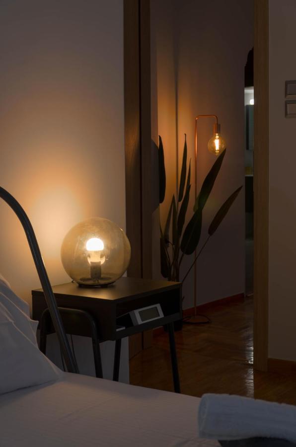 Adorable 2 Bedroom Apartment Close To Ancient Athens City Center ภายนอก รูปภาพ
